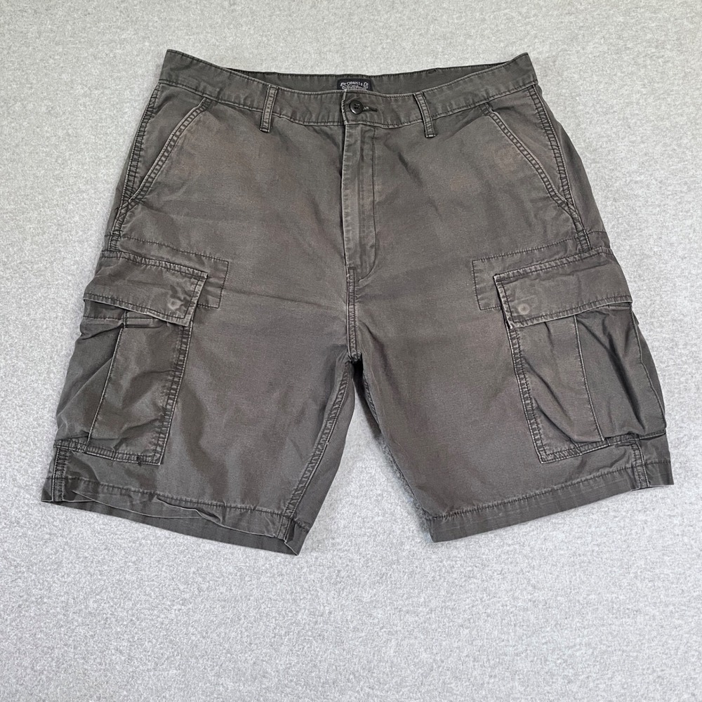 Levis Shorts Mens 36 Gray Cargo 9" Inseam Carrier Cargo High Rise Outdoor